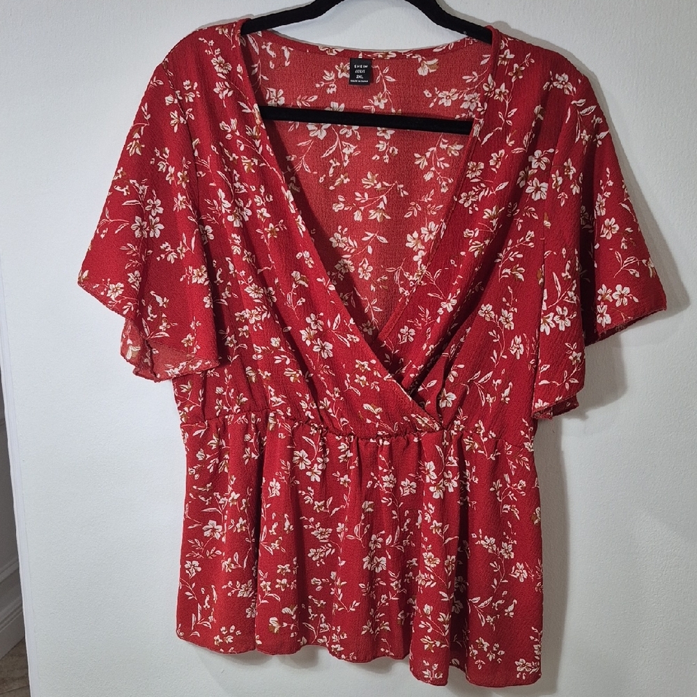 Womens Plus 2X Red Floral Wrap Blouse